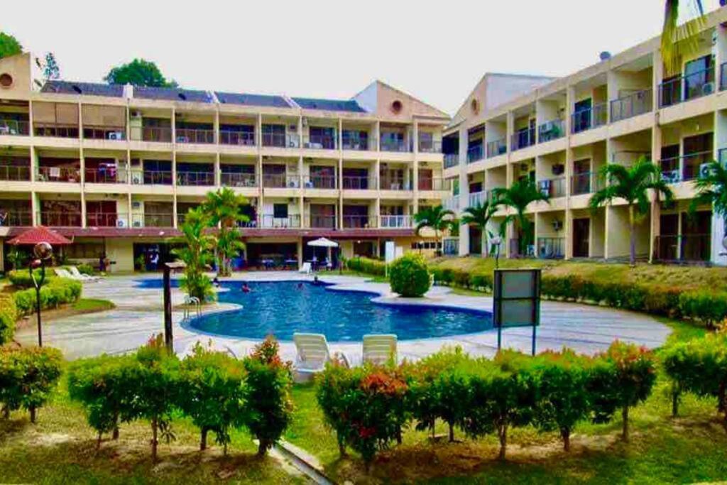 By The - Poolview * Port Dickson